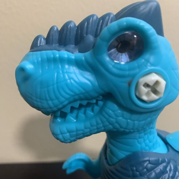 DINOSAUR WORLD TOY ASSEMBLY Take Apart STEM Toy Blue Velociraptor Movable 6" - Picture 5 of 7